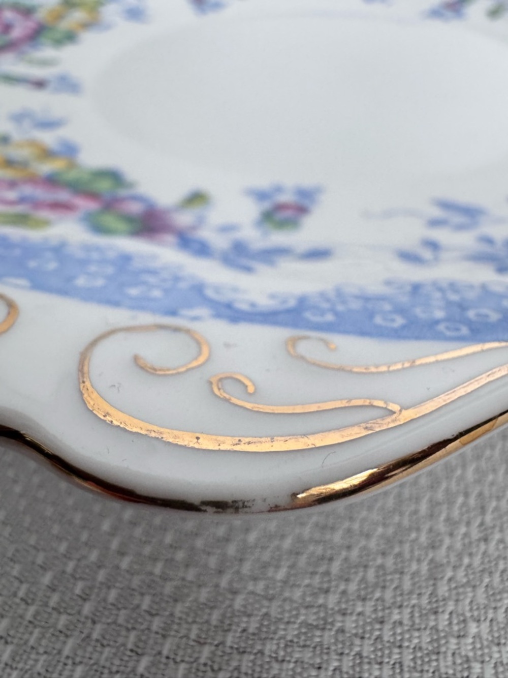 Royal Albert Lovelace Bone China handled cake plate blue pattern - Discontinued - Picture 5 of 7